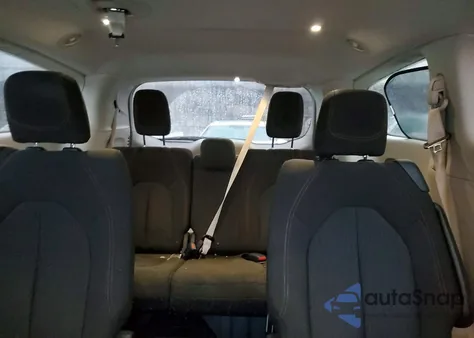 2017 Chrysler Pacifica Touring z USA, uszkodzony, nr VIN 2C4RC1DG2HR515823